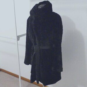 Luii faux fur black lined  belted coat with hooh closures